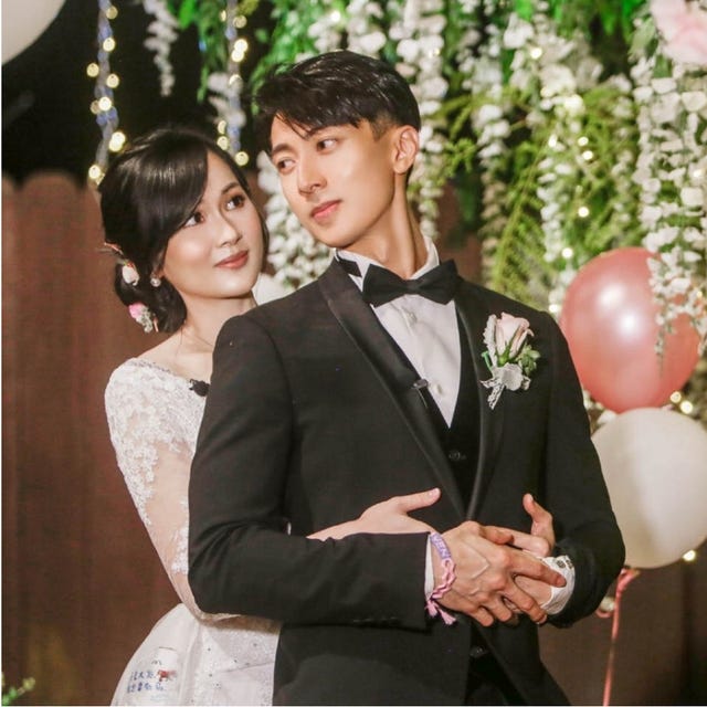 吳尊遲了16年的婚禮終於實現了 深情告白 下輩子還要做夫妻 見老婆婚紗巧思當場爆哭 吳尊遲了16年的婚禮終於實現了 深情告白 下輩子還要做夫妻 見老婆婚紗巧思當場爆哭