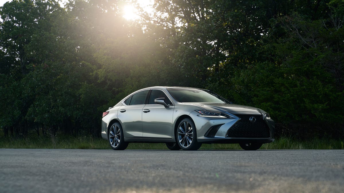 21 Lexus Es Adds Awd A New Four New Black Line