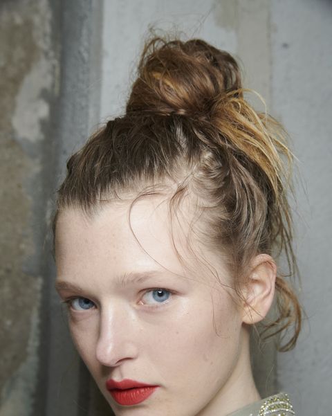 Autumn Hair Trends For 2022 - Best AW22 Runway Hairstyle Trends