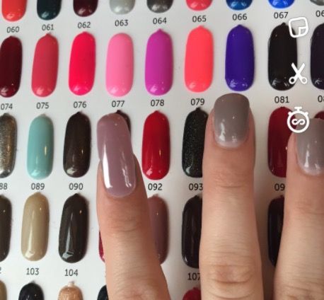 This is how you pick your nail polish colour in a salon