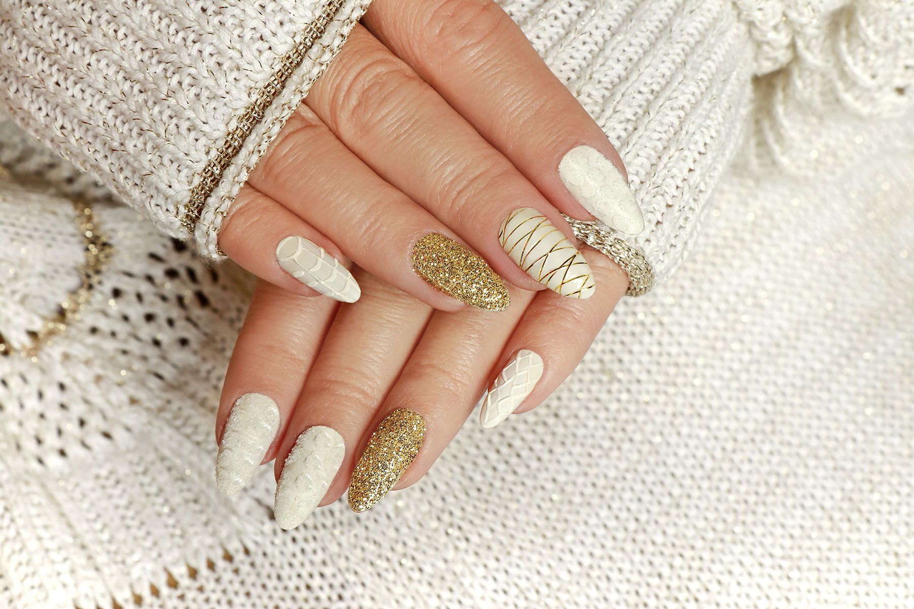 20 Best Winter Nail Designs Best Winter Nail Ideas 2021