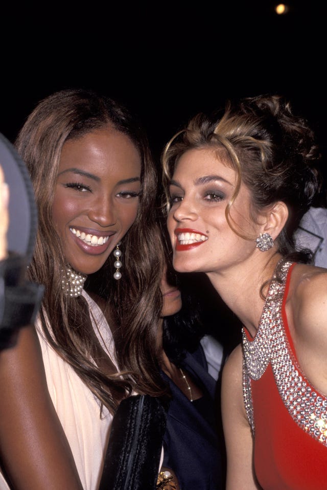 naomi campbell et cindy crawford photo de ron galella, ltdron galella collection via getty images