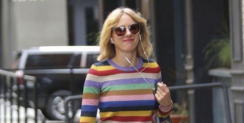 Naomi Watts Copia el estilo de la actriz Naomi Watts.