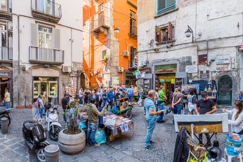 naples piazza