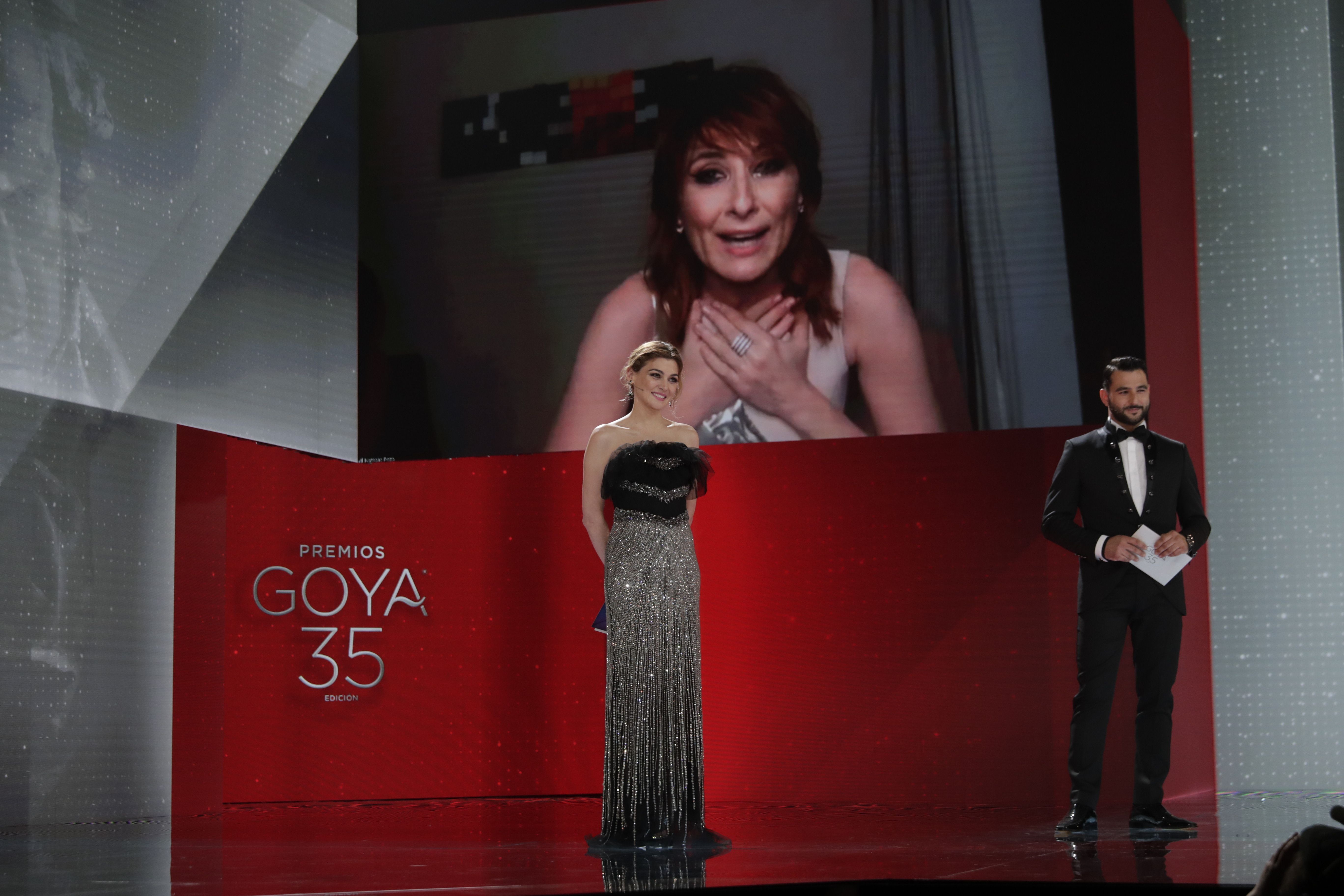 Premios Goya 2021 Nathalie Poza Mejor Actriz De Reparto Por La Boda De Rosa