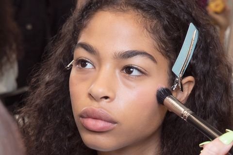 Natural Makeup 9 Mac Makeup Artist Hacks To Ensure You Always Look Natural