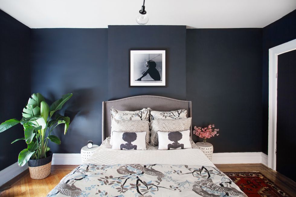 22 Gorgeous Dark Bedrooms With Color Palettes - Dark Wall Paint Ideas