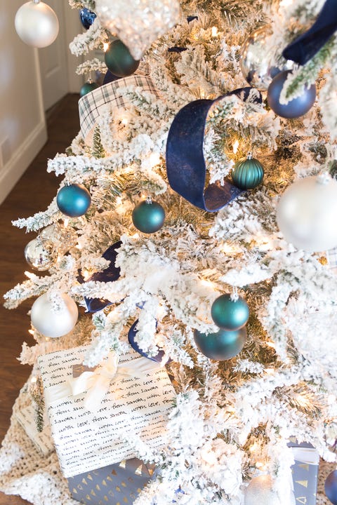 navy blue christmas tree ribbon ideas