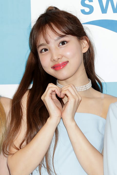 K Pop 果汁顔 代表 Twice トゥワイス ナヨンのヘア メイク遍歴 K Pop 果汁顔 代表 Twice トゥワイス ナヨンのヘア メイク遍歴