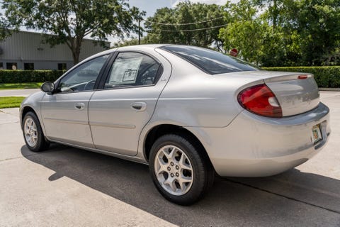 2001 Plymouth Neon LX Vue Latérale