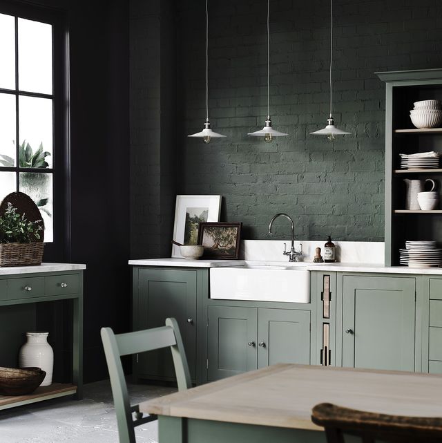 20 Dark Kitchen Ideas For Every, Dark Gray Kitchen Cabinets With Light Walls