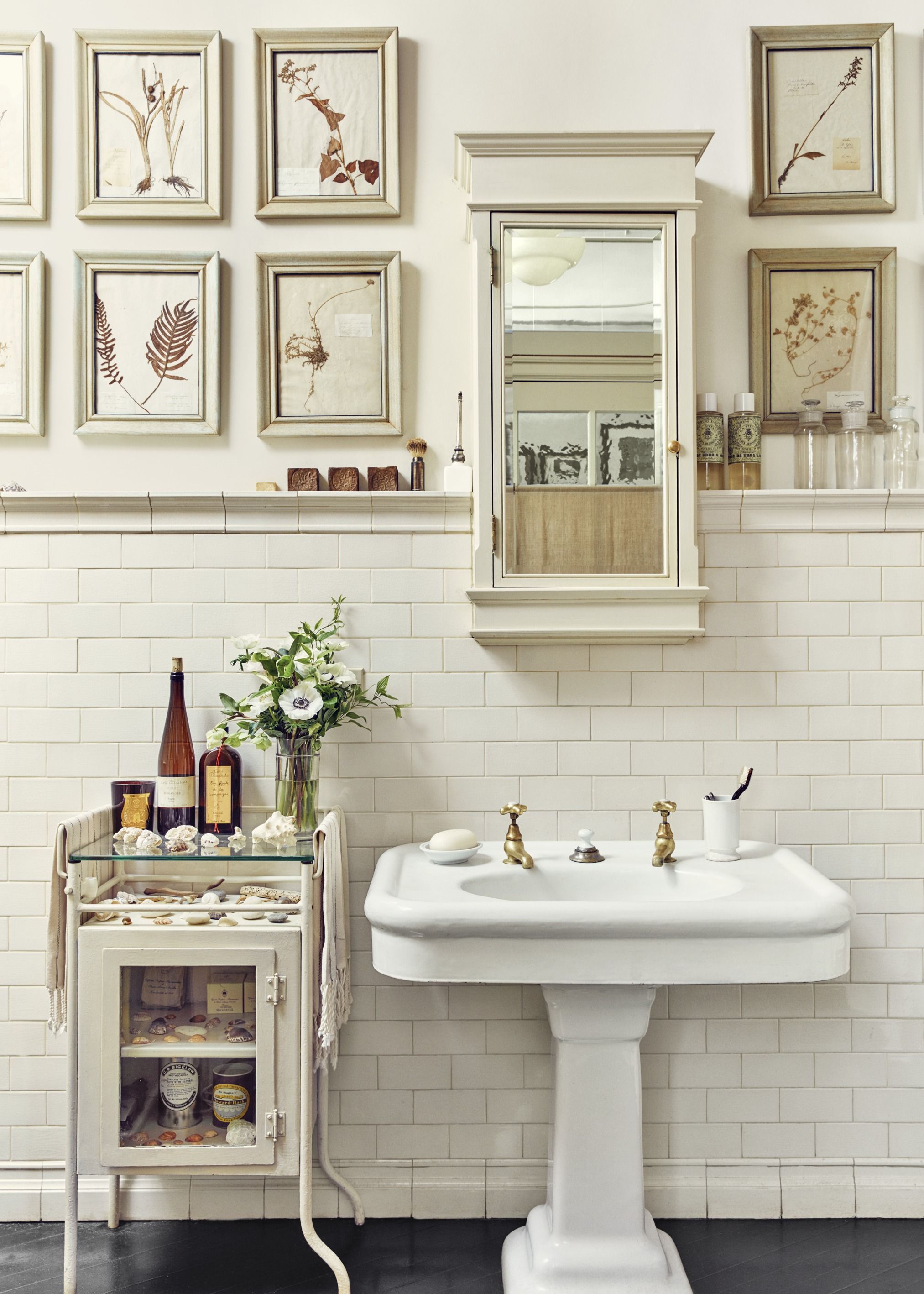 20 Half Bathroom Ideas Decor Ideas For Small Spaces