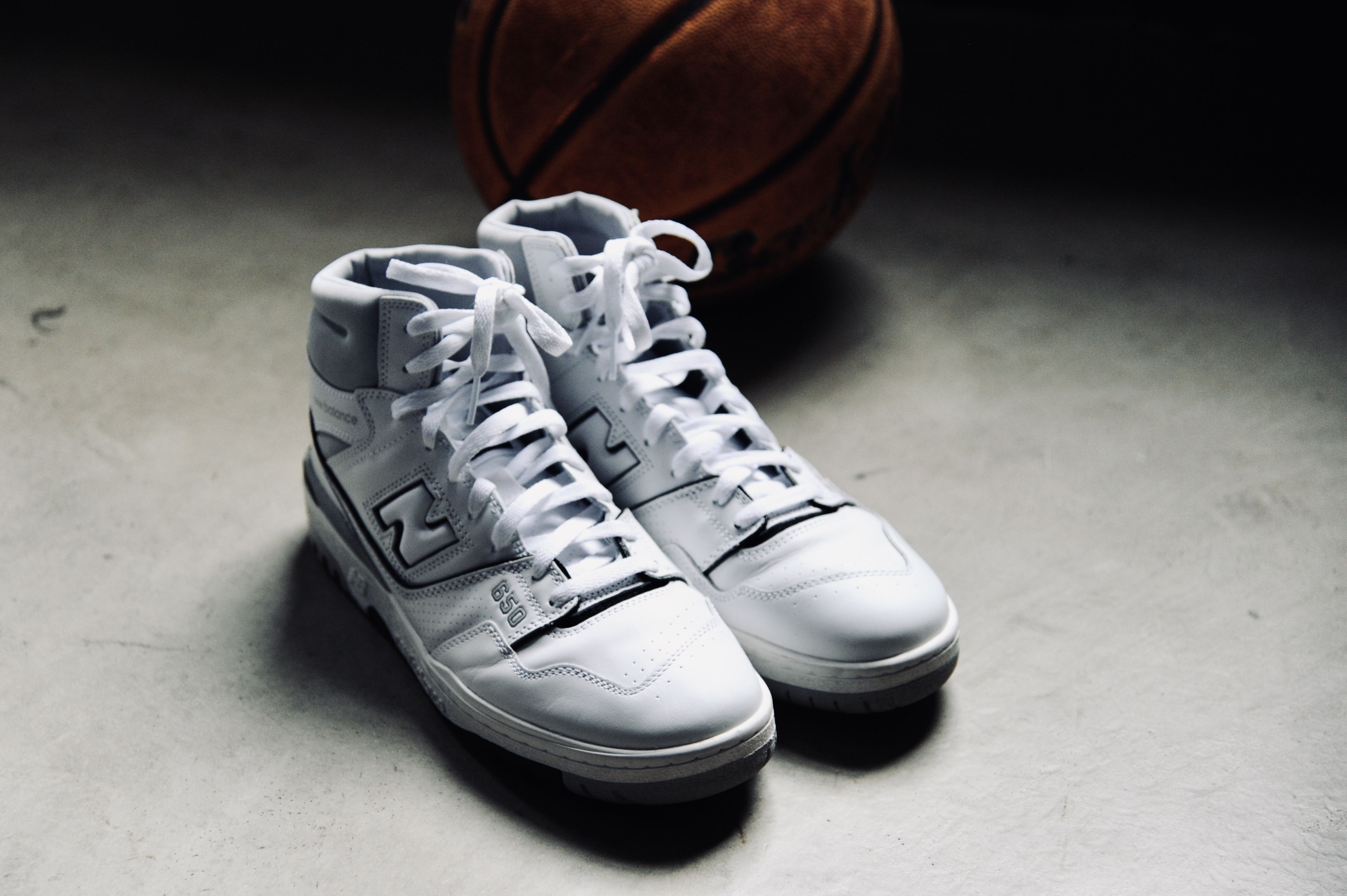 New Balance Basketball Athletic Shoes for Men