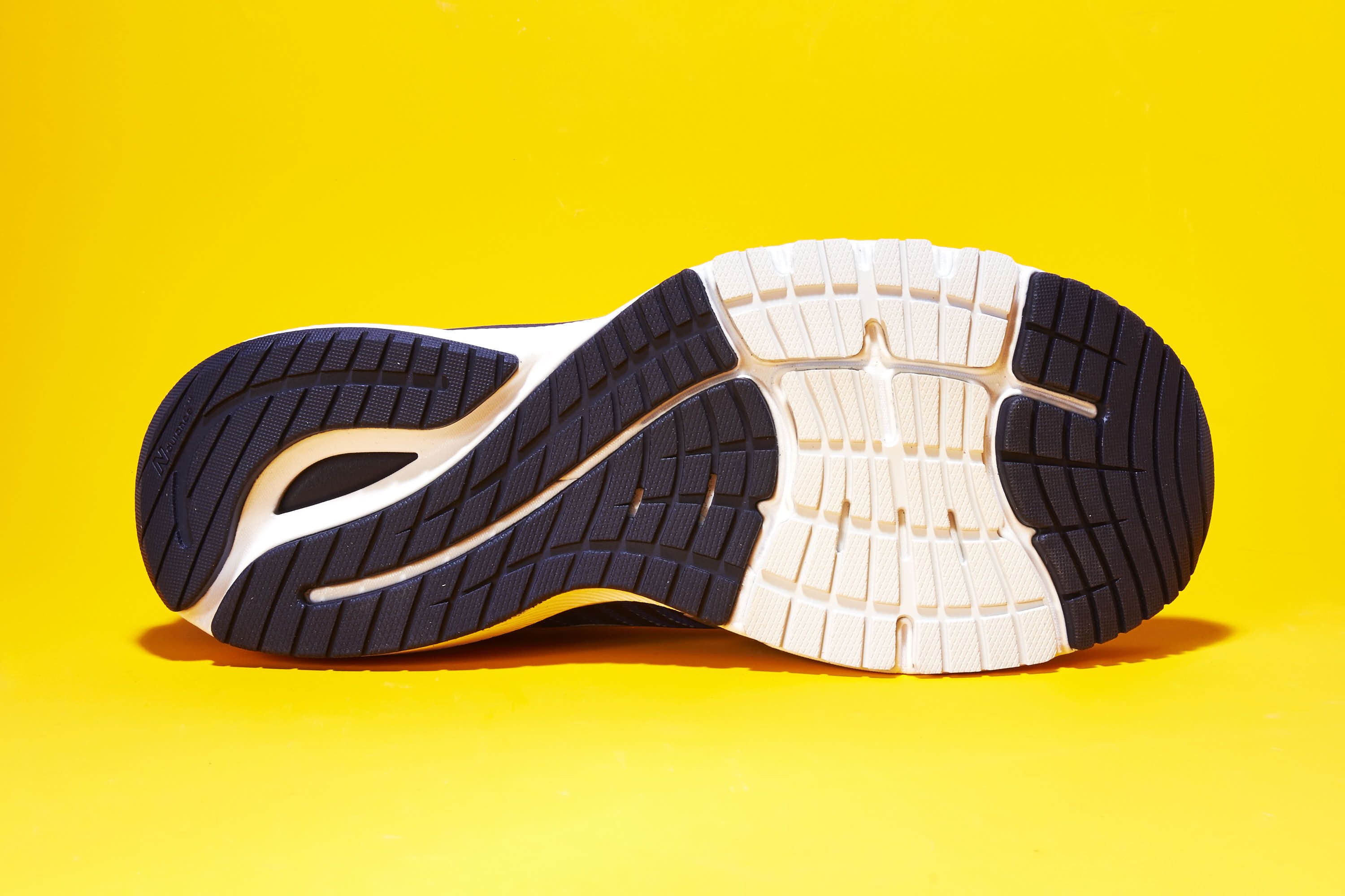 new balance 860 women yellow