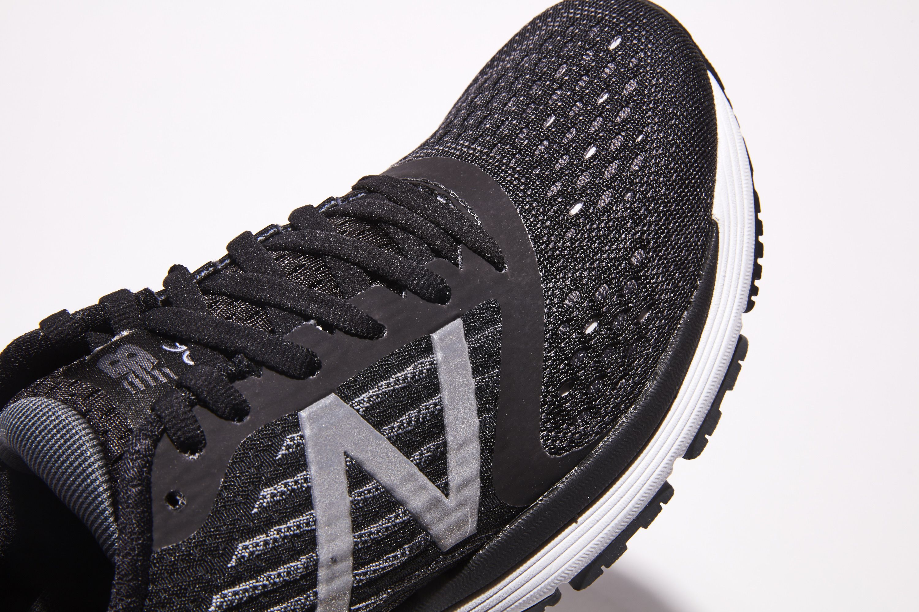 New Balance 860v9 Review - Moderate Stability Shoe Review