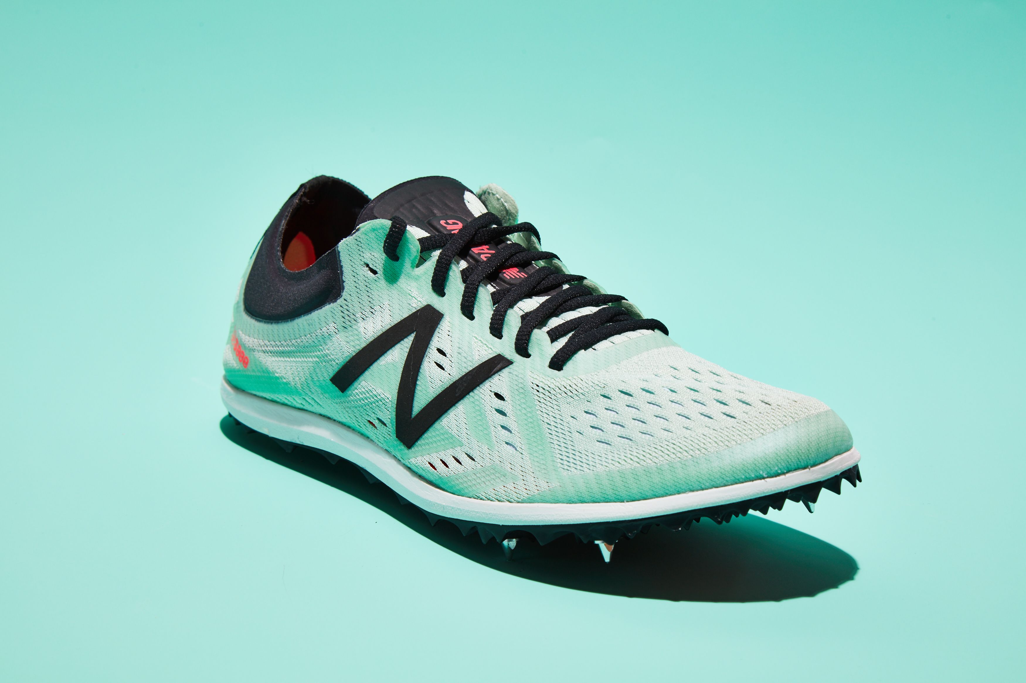 inteligente Rodeo esférico The New Balance LD5000 v5 is an Elite-Level Track Spike for the ...