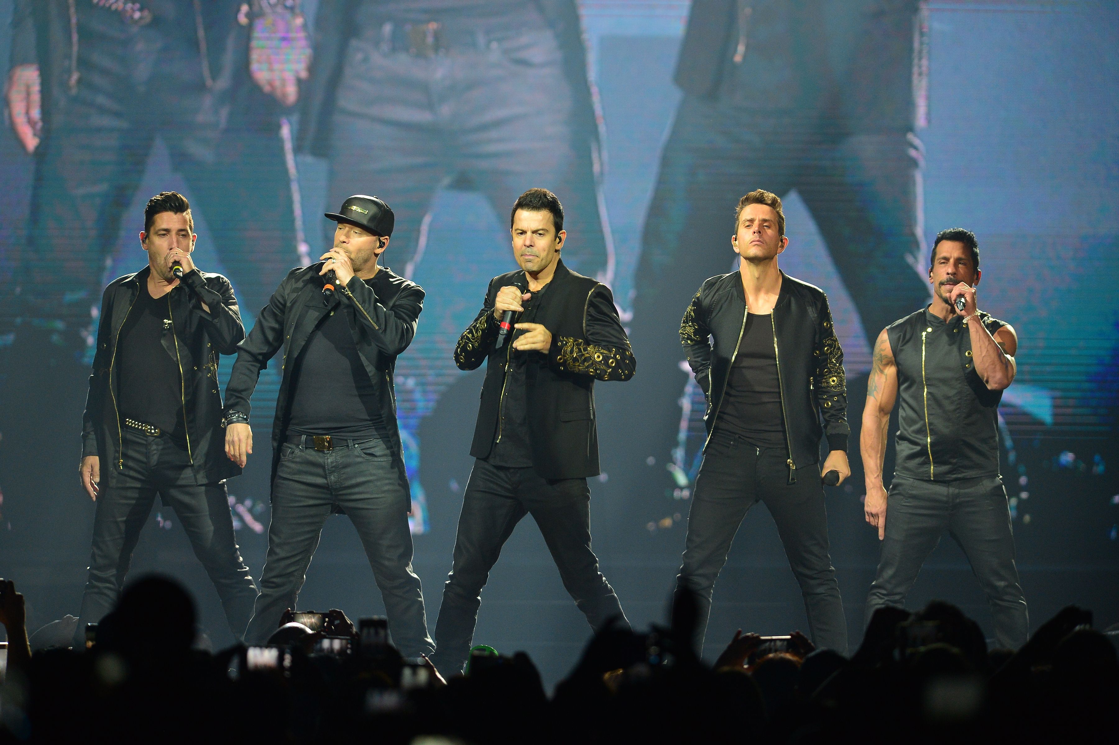 New Kids On The Block Mixtape Tour Tickets And Dates For New Kids On The Block Tour