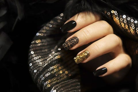 25 New Year S Nail Art Ideas Shimmery And Glittery Nail Polish