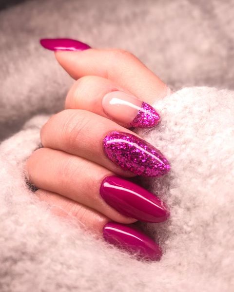 pink fingernails for new years