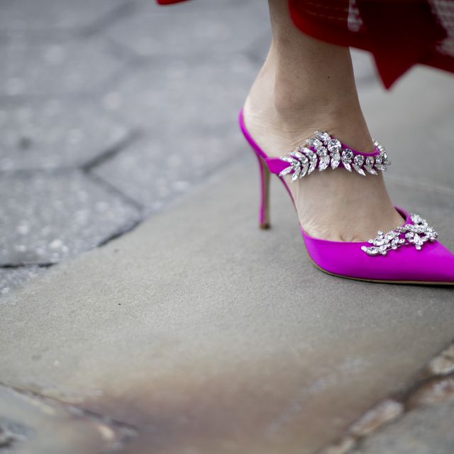 Footwear, Pink, Purple, Leg, Red, Shoe, Ankle, High heels, Beauty, Foot, 