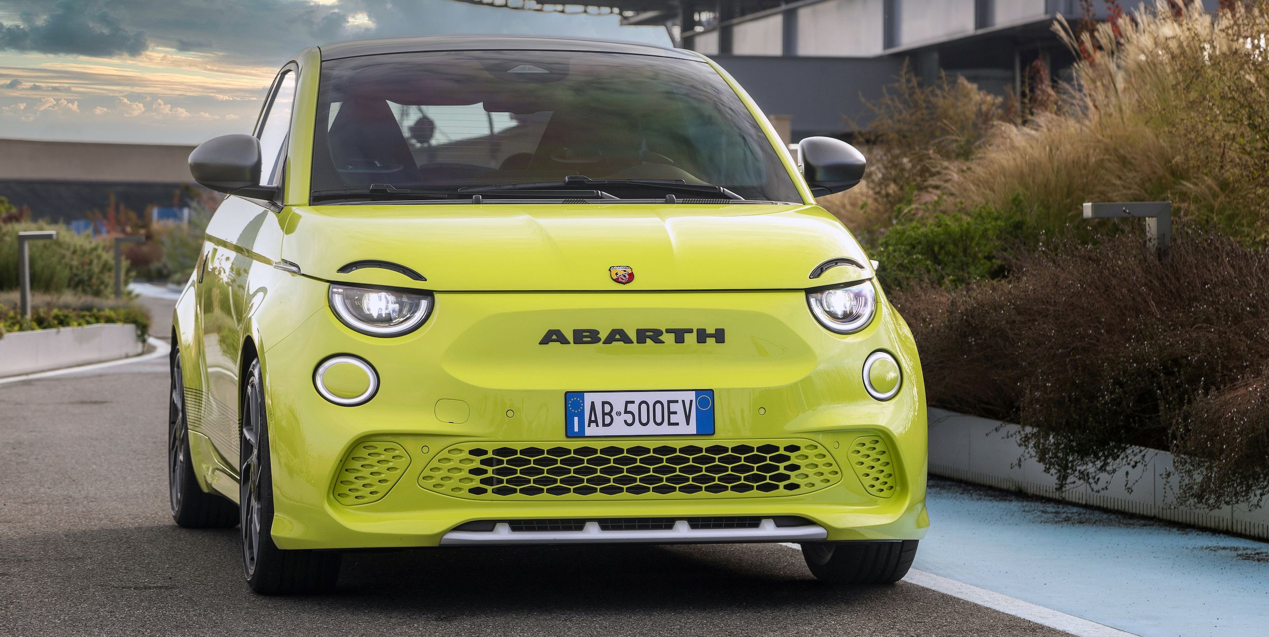 The Fiat Abarth 500e Is a 155-HP All-Electric Ball of Fun