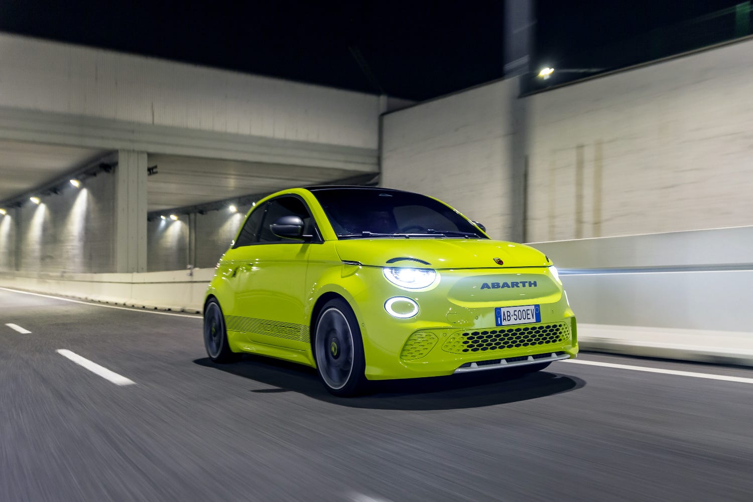 2023 Fiat 500e Abarth Is Amplified with a Sound Generator