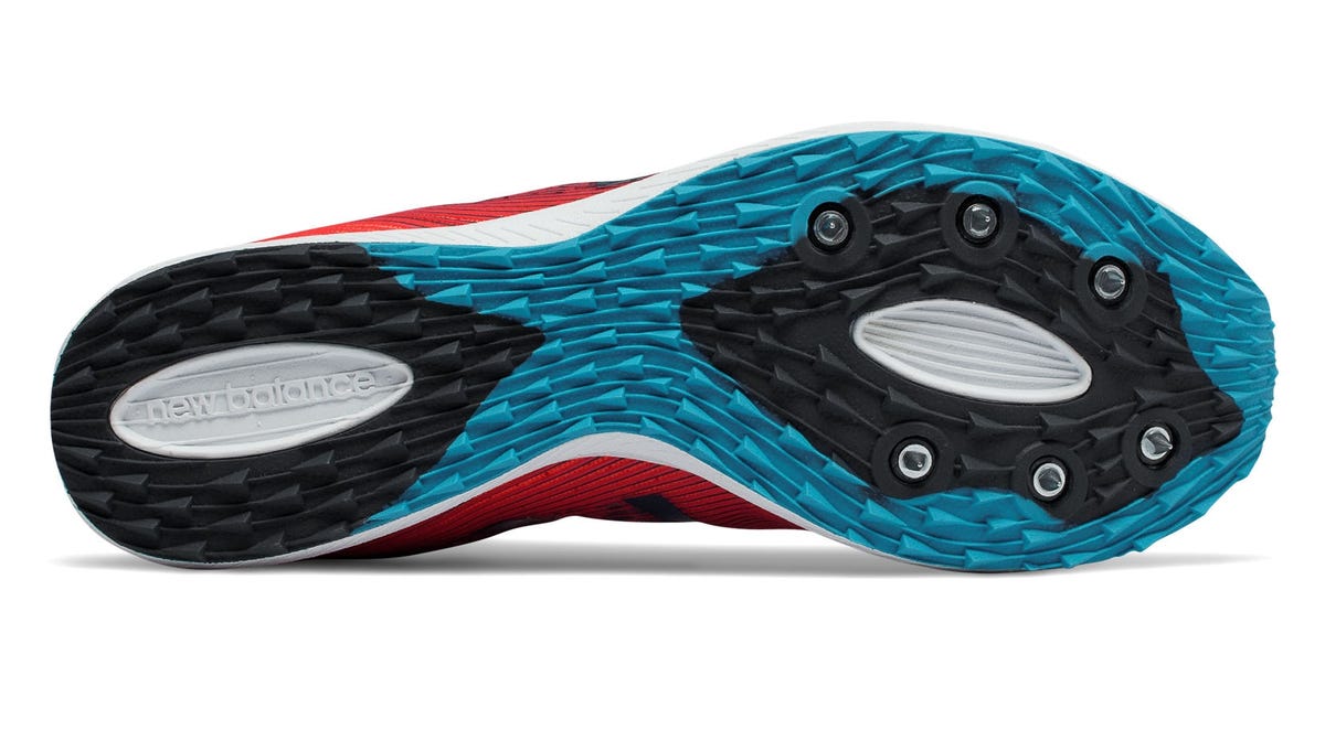 cross country spikes with carbon plate