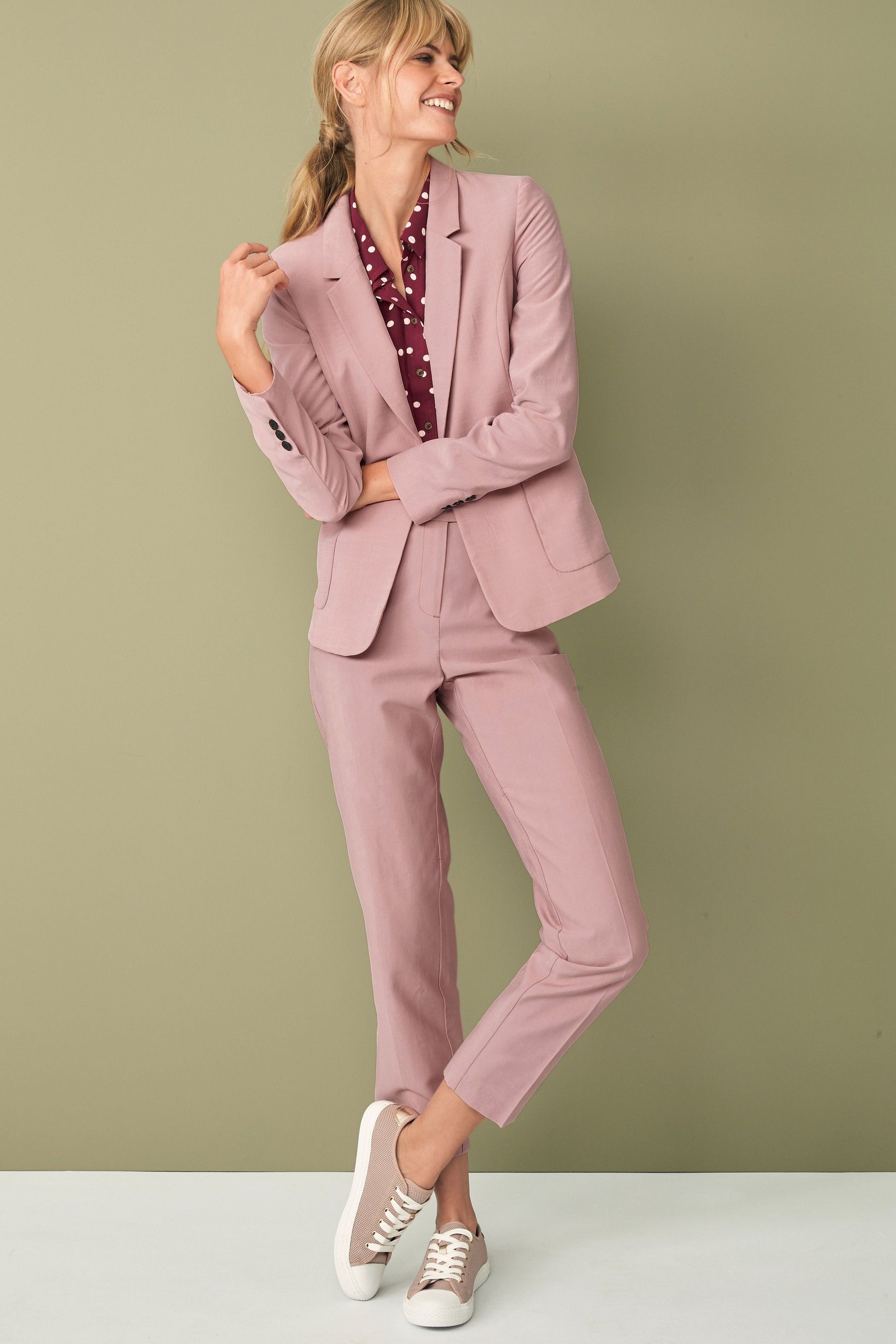 womens tapered suit