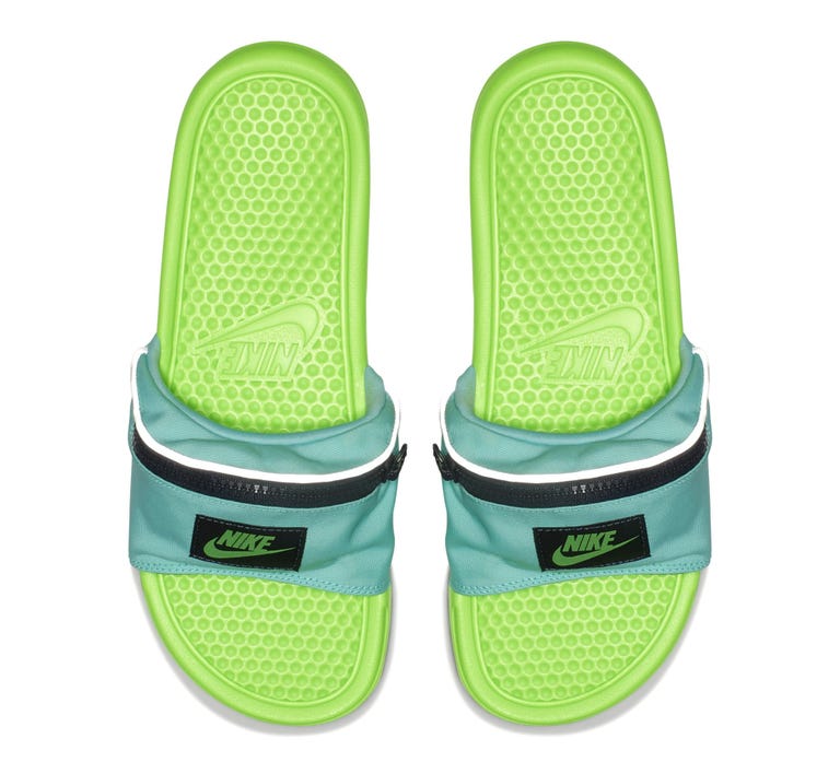 nike sandals with zipper pocket