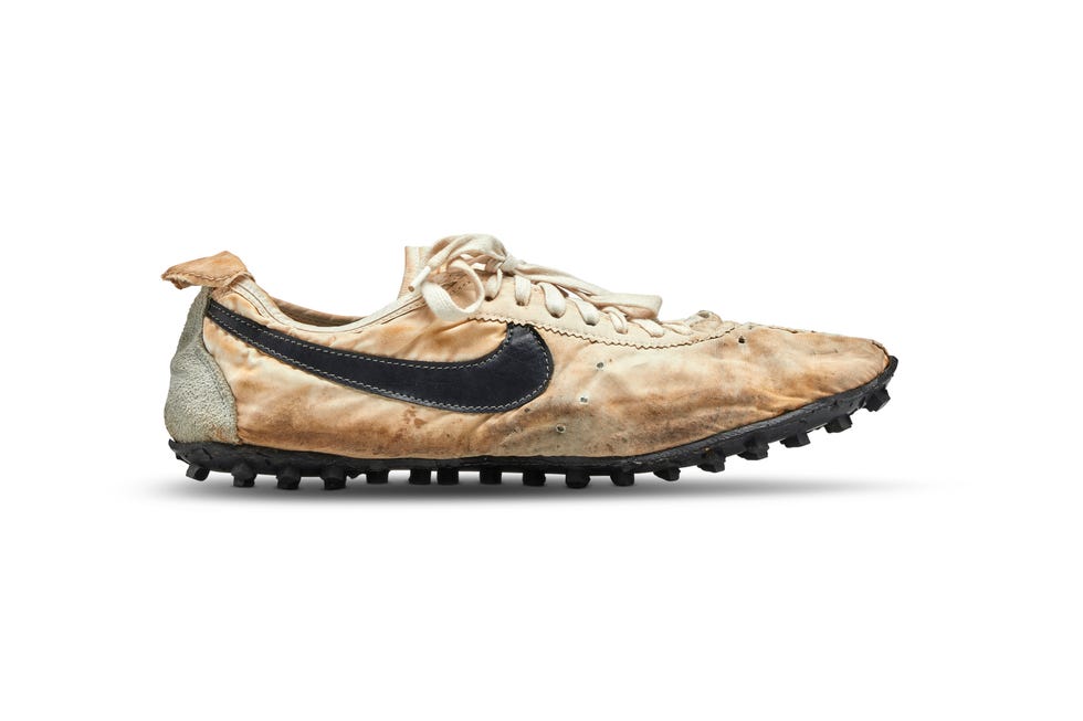 nike moon running shoes