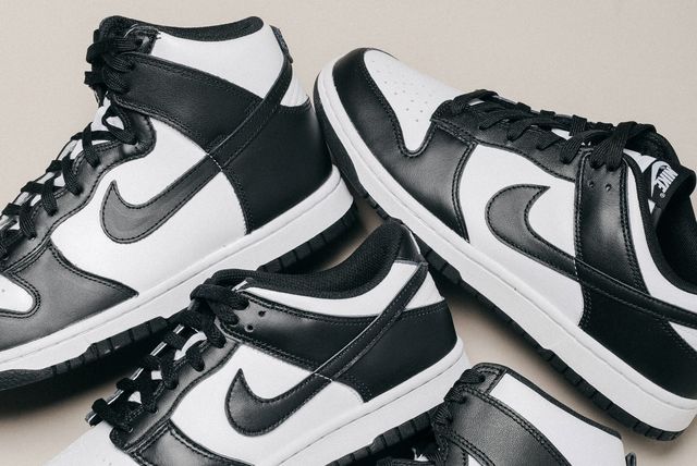Dunks Became One the Popular Sneakers