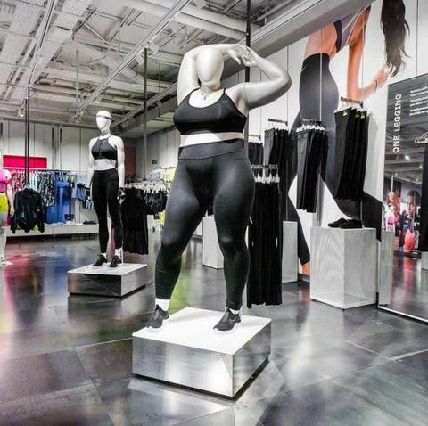 Nike paspoppen kritiek