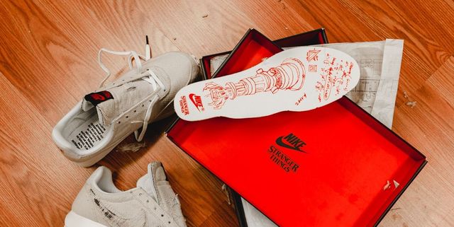 Terraplén esquina Útil Stranger Things: Estas zapatillas de Nike tienen unos mensajes ocultos que  te van a dejar del revés