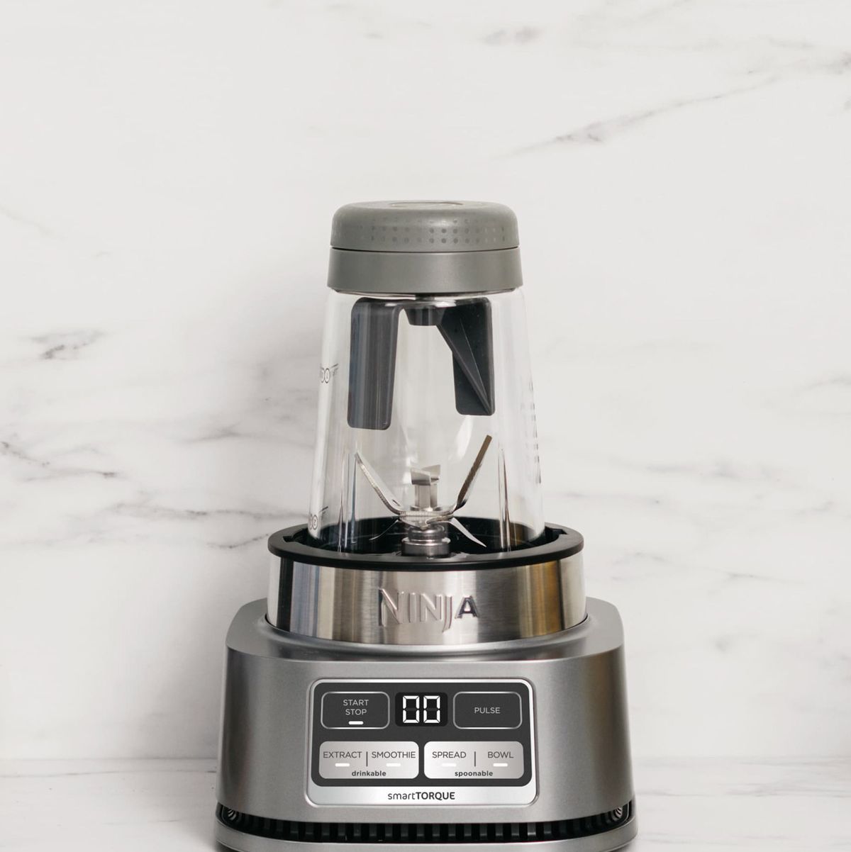 What is the Difference Between Ninja Blenders and Food Processors
