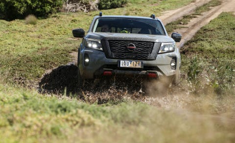 nissan navara 2021