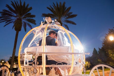 What It S Really Like To Get Married At Disney Disney Wedding Ideas