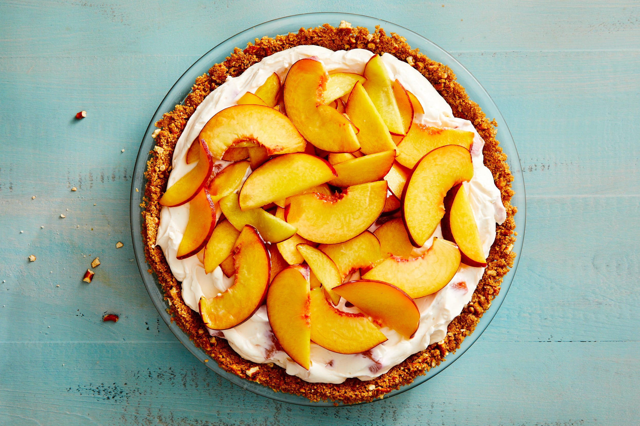 No-Bake Peaches And Cream Pie Tastes Like Summer Nostalgia