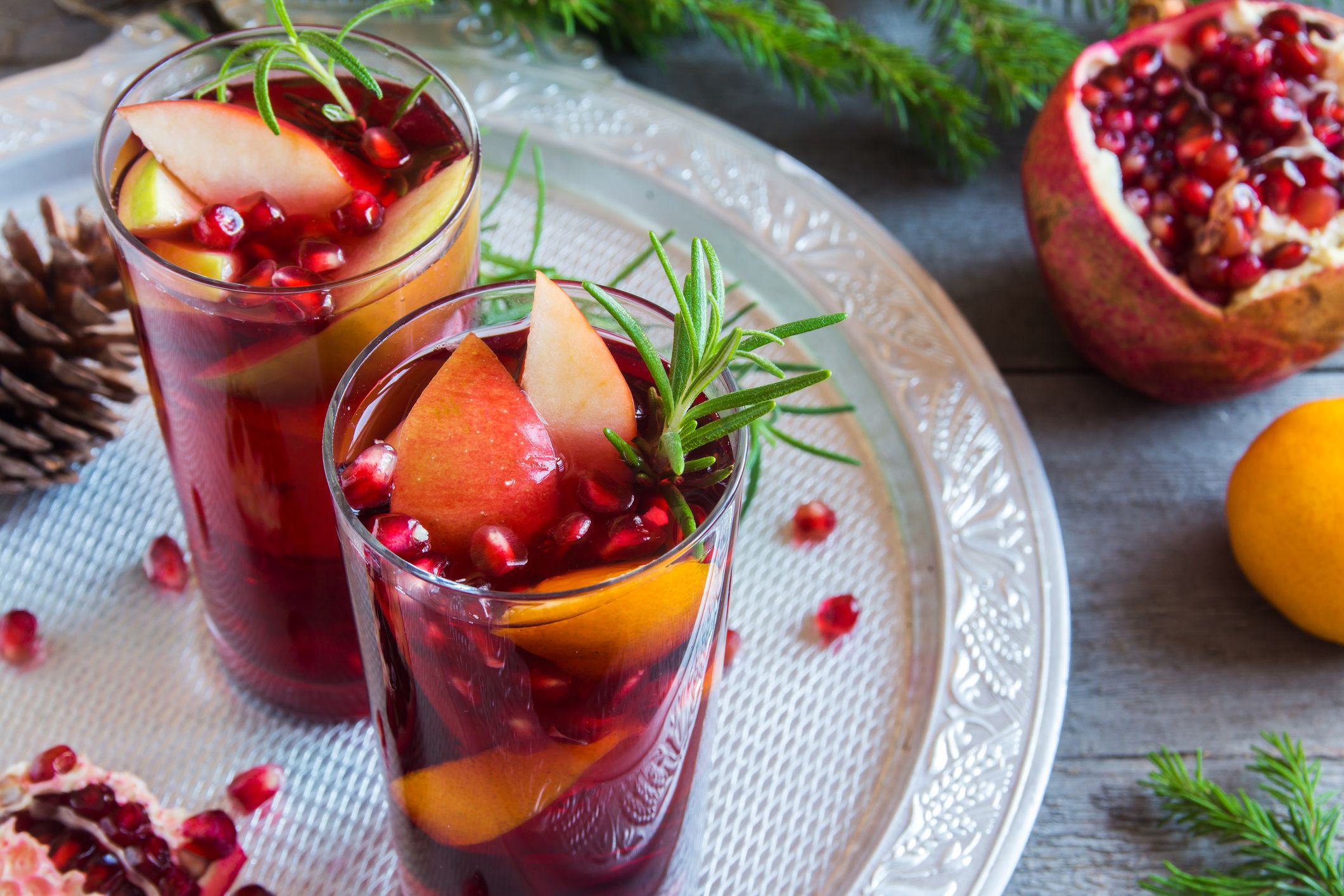 10 Best Non Alcoholic Christmas Drinks - Recipes For Holiday Mocktails