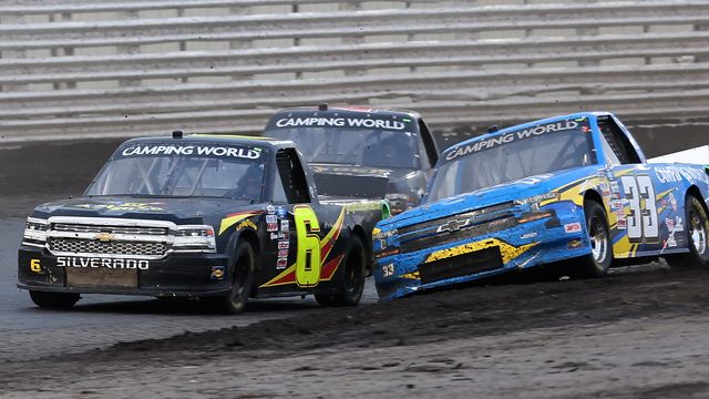 nascar camping world truck series corn belt 150 presented by premier chevy dealers