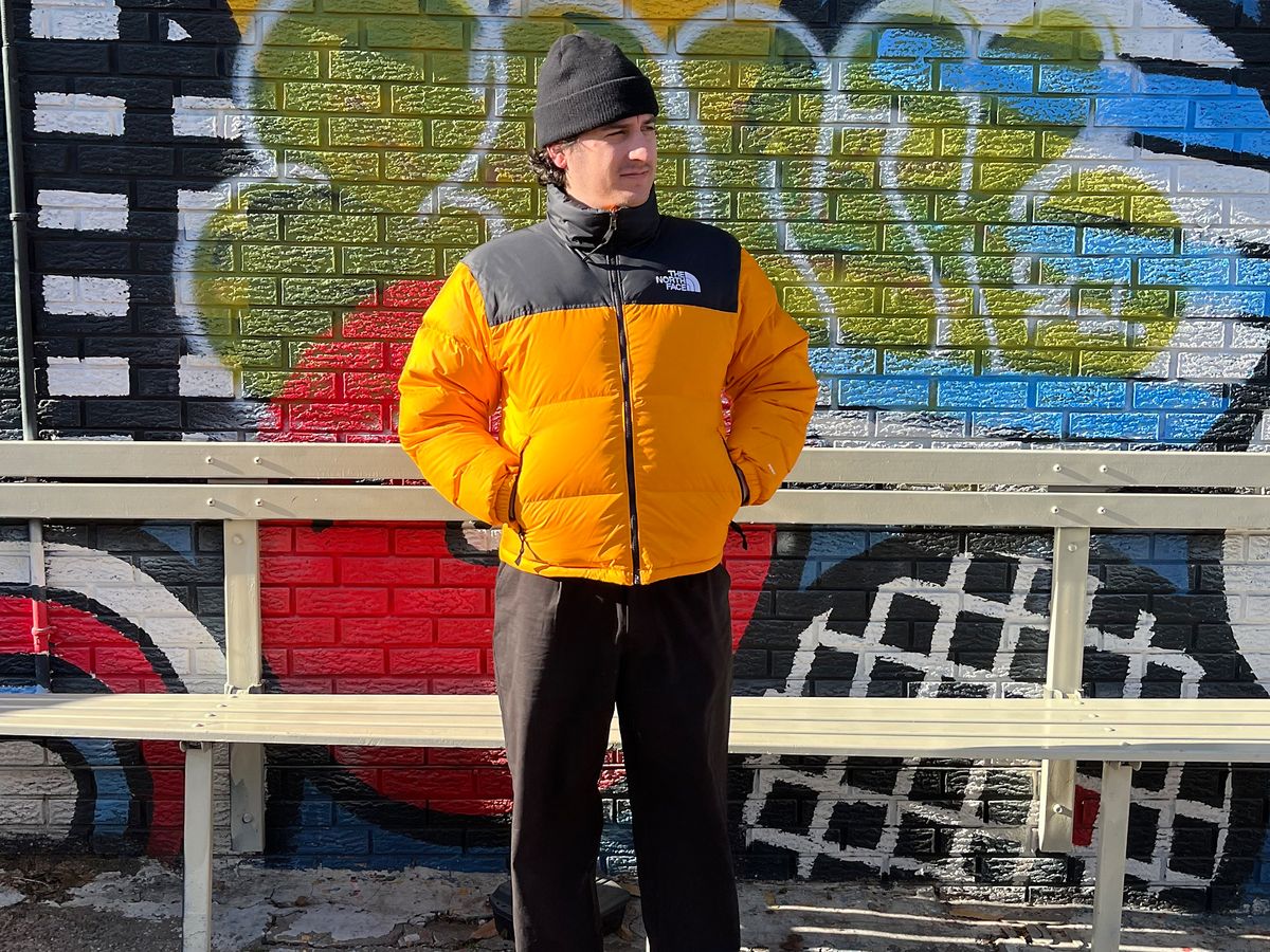 Arena fordrejer Soak The North Face's 1996 Nuptse Jacket: Popular, But Is It Worth It?