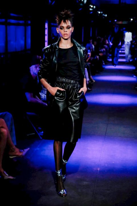 tom ford spring  summer 2020 black skirt blazer  , leather midi skirt  and leather blazer and black shirt