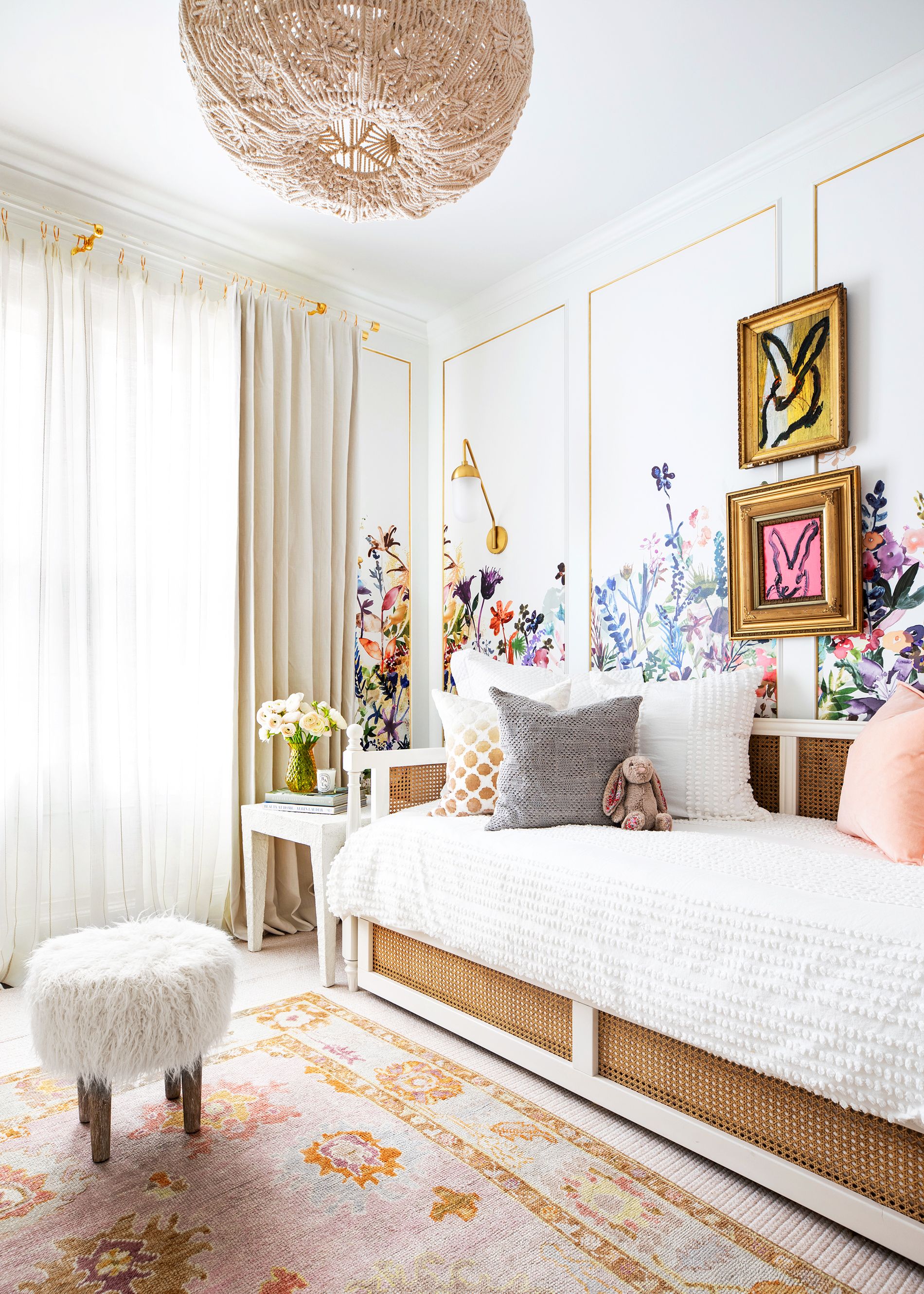 daybed in nursery