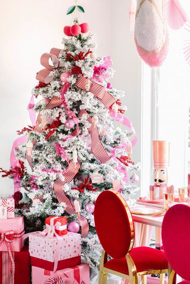 10 Best Pink Christmas Trees Gorgeous Pink Tree Ideas For