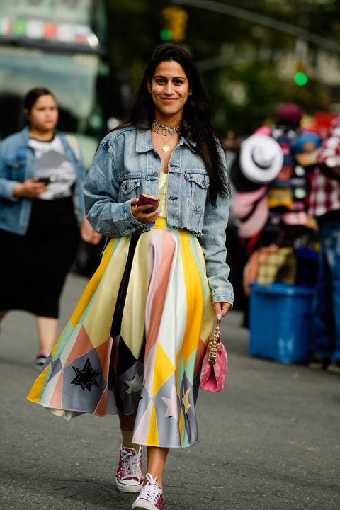 Street fashion, Clothing, Fashion, Snapshot, Yellow, Street, Footwear, Textile, Infrastructure, Dress, Street fashion, Clothing, Fashion, Snapshot, Yellow, Street, Footwear, Textile, Infrastructure, Dress,