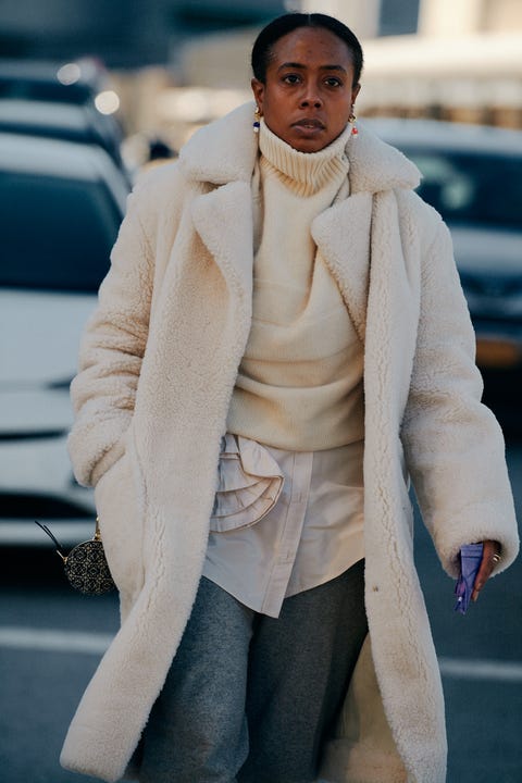 Street Style NYFW Fall-Winter 2022 - See the Hottest Street Style at ...