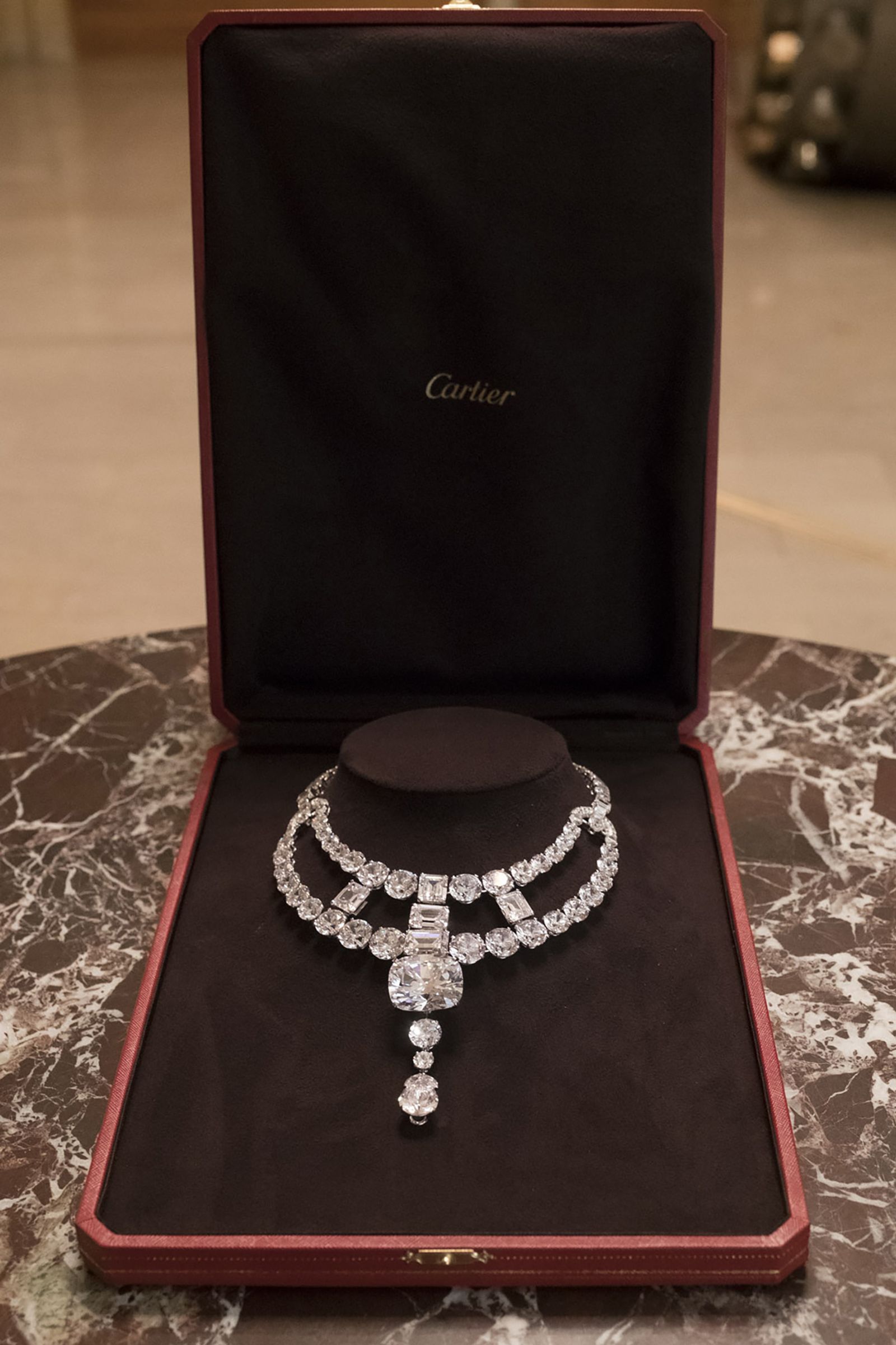 Cartier Diamond Necklace in Ocean's 8 