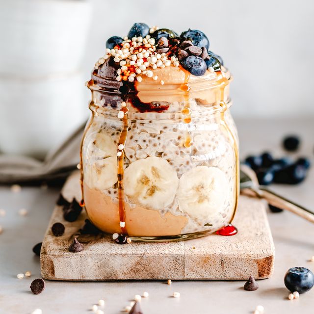 Oatmeal jar with peanut butter, banana and blueberries