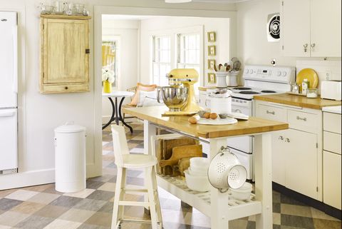 16 Best White Kitchen Cabinet Paints, Countertops For Off White Kitchen Cabinets