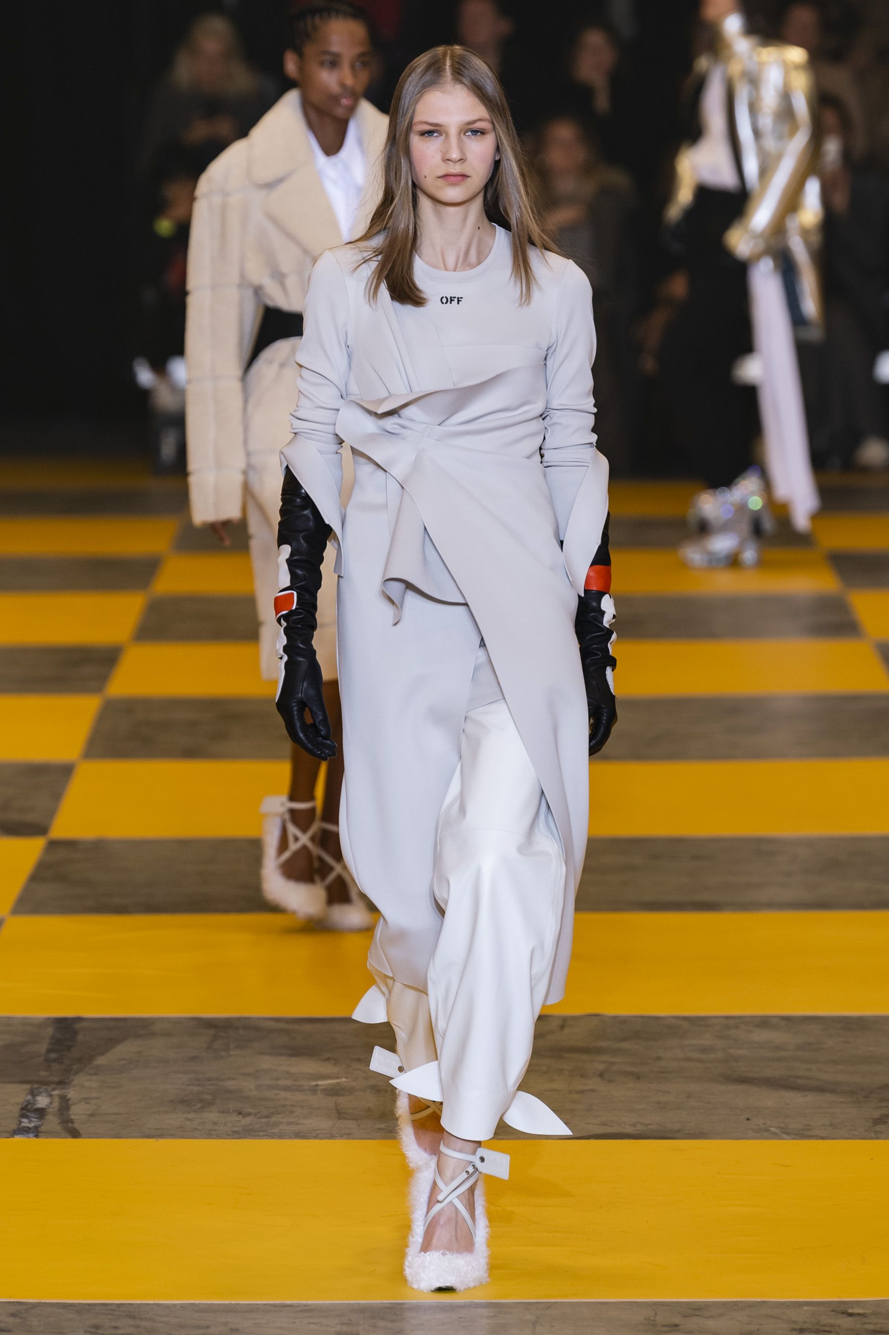 オフ-ホワイト c/o ヴァージル アブロー™」(OFF-WHITE)|2019秋冬NY ...