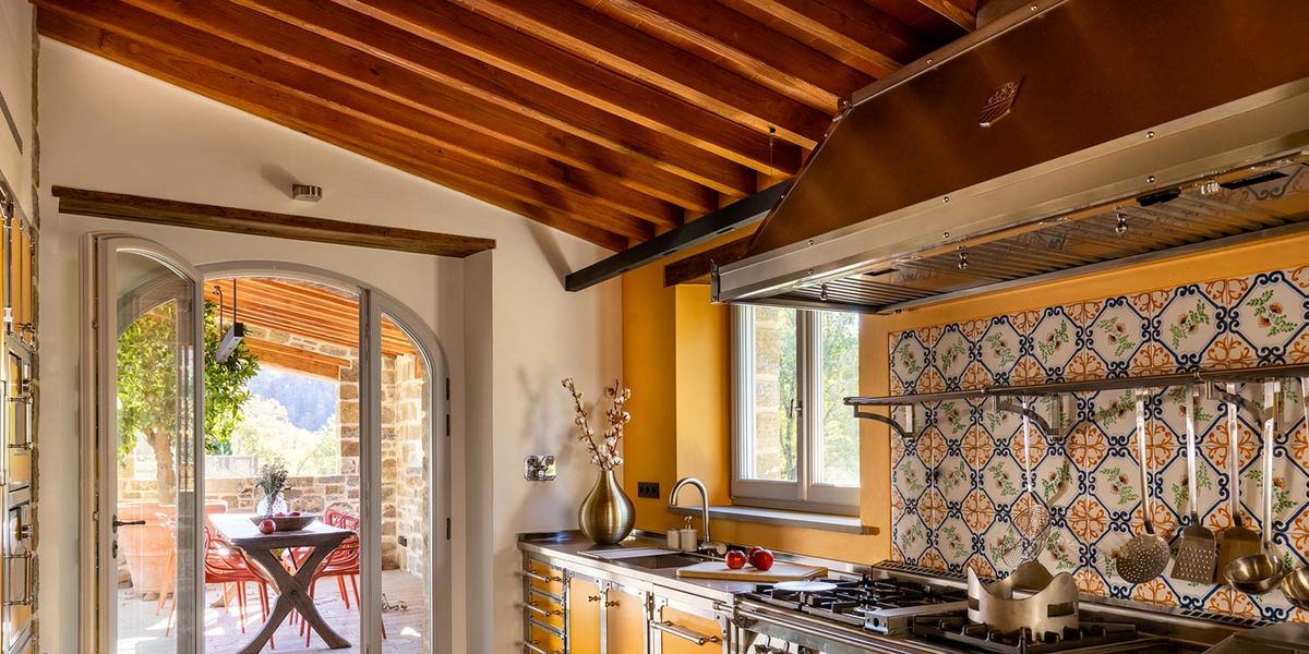 These 3 Gorgeous Italian Kitchens Are The Stuff of Dreams
